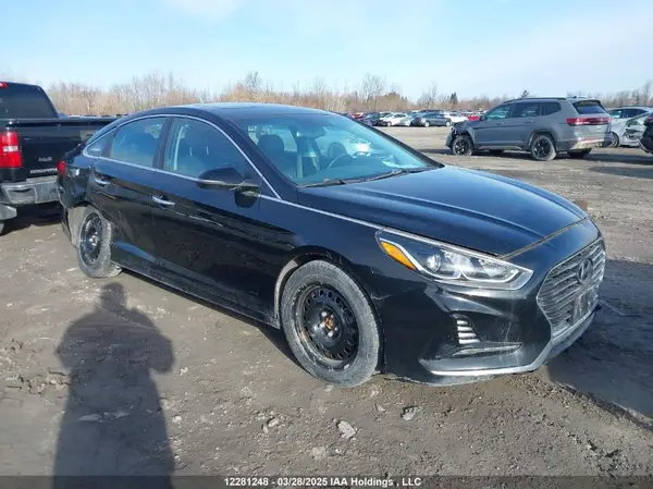 5NPE34AFXJH626067 2018 HYUNDAI SONATA - Image 1