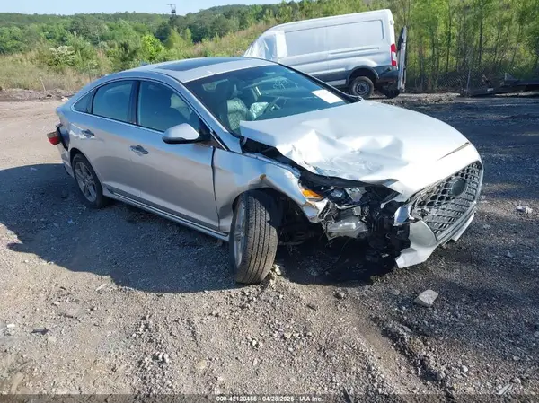 5NPE34AFXJH647159 2018 HYUNDAI SONATA - Image 1