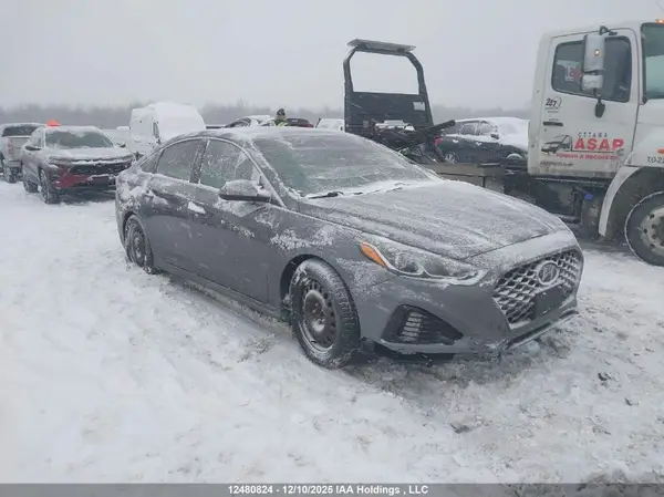 5NPE34AFXJH651082 2018 HYUNDAI SONATA - Image 1