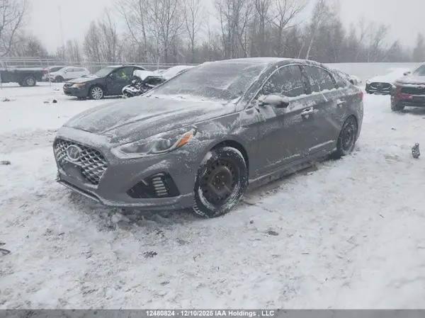 5NPE34AFXJH651082 2018 HYUNDAI SONATA - Image 2