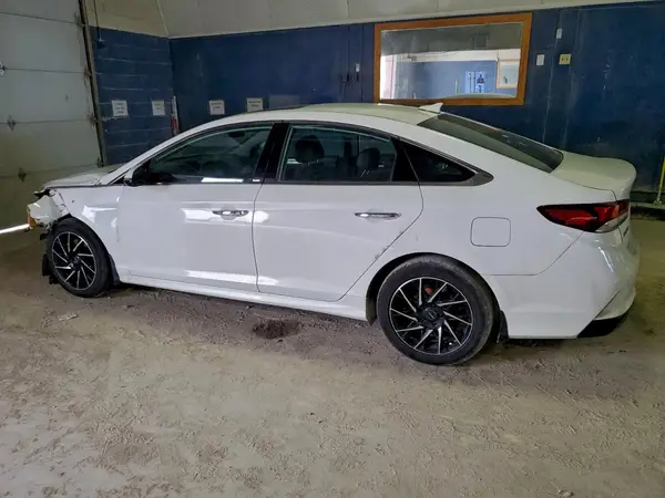 5NPE34AFXJH655813 2018 HYUNDAI SONATA - Image 2