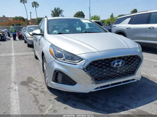 5NPE34AFXJH680940 2018 HYUNDAI SONATA - Image 1