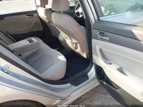 5NPE34AFXJH689699 2018 HYUNDAI SONATA - Image 8