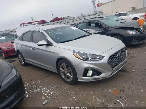 5NPE34AFXJH724211 2018 HYUNDAI SONATA - Image 1