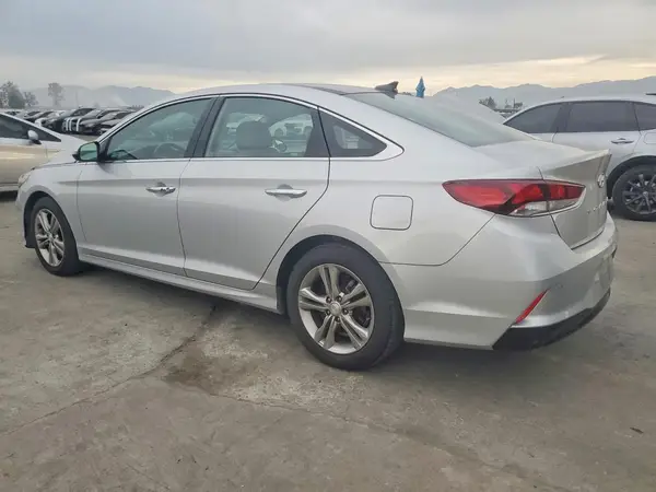 5NPE34AFXKH731757 2019 HYUNDAI SONATA - Image 2