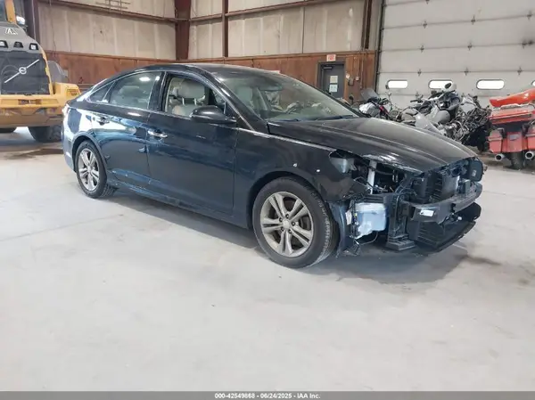 5NPE34AFXKH776374 2019 HYUNDAI SONATA - Image 1