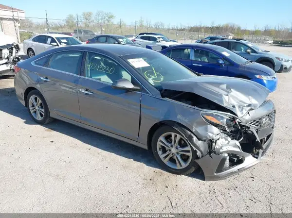 5NPE34AFXKH785799 2019 HYUNDAI SONATA - Image 1