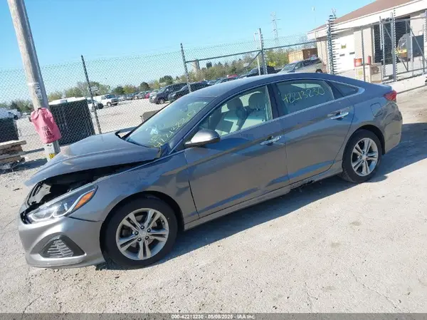 5NPE34AFXKH785799 2019 HYUNDAI SONATA - Image 2
