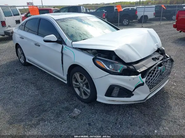 5NPE34AFXKH803038 2019 HYUNDAI SONATA - Image 1