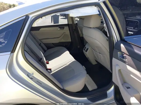5NPE34AFXKH820177 2019 HYUNDAI SONATA - Image 8