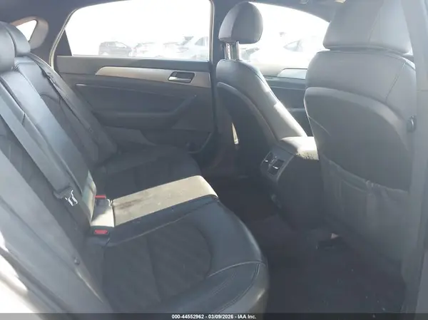 5NPE34AFXKH820647 2019 HYUNDAI SONATA - Image 8