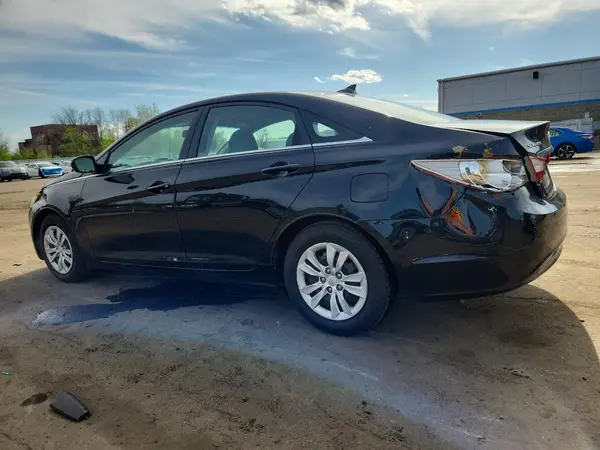 5NPEB4AC7CH461946 2019 HYUNDAI SONATA - Image 2