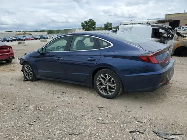 5NPEF4JA0MH102071 2021 HYUNDAI SONATA - Image 2