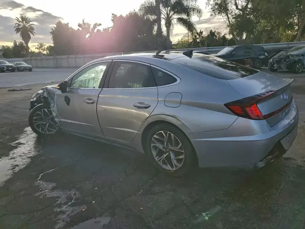5NPEF4JA1MH106808 2021 HYUNDAI SONATA - Image 2
