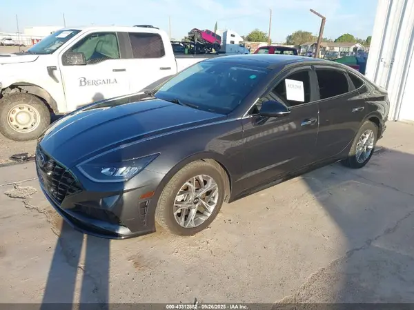 5NPEF4JA1MH108364 2021 HYUNDAI SONATA - Image 2