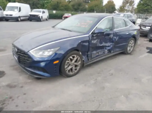 5NPEF4JA1MH120787 2021 HYUNDAI SONATA - Image 2