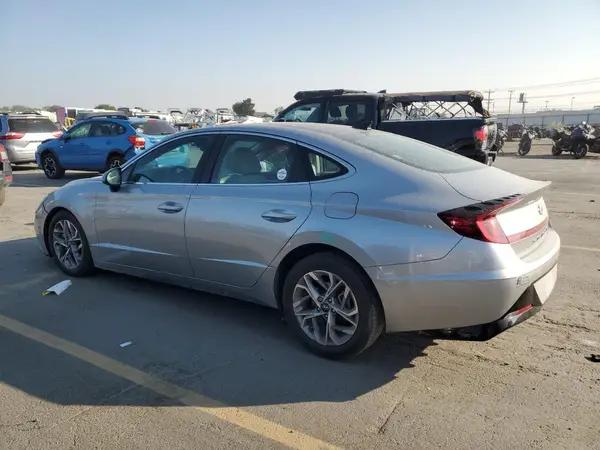 5NPEF4JA4MH096243 2021 HYUNDAI SONATA - Image 2