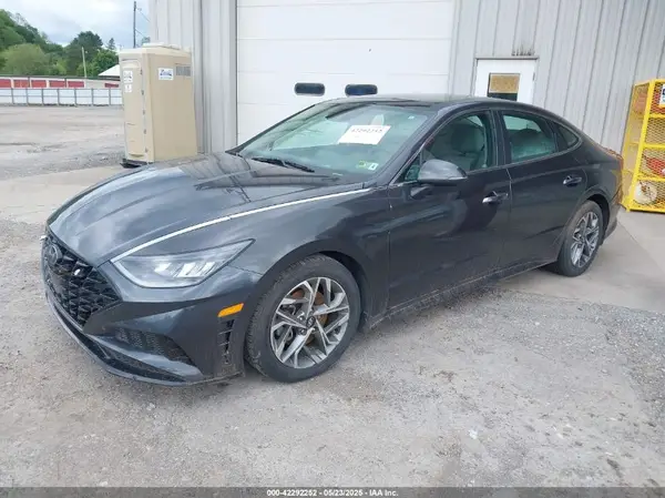5NPEF4JA5MH094369 2021 HYUNDAI SONATA - Image 2