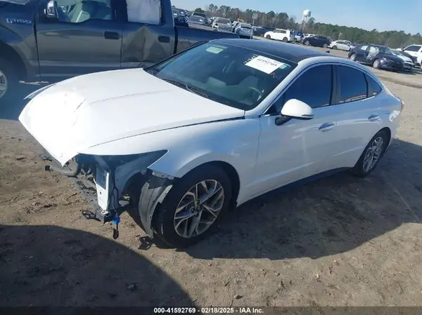 5NPEF4JA6MH077564 2021 HYUNDAI SONATA - Image 2