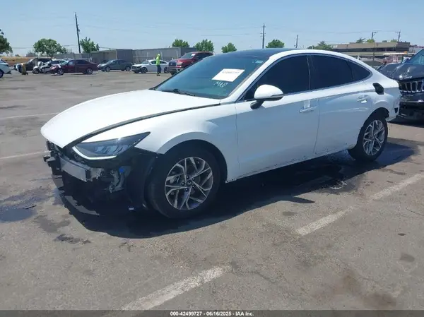 5NPEF4JA6MH098835 2021 HYUNDAI SONATA - Image 2