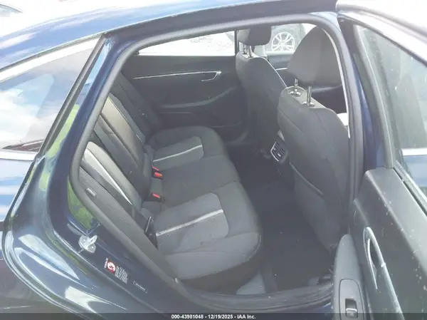 5NPEF4JA8MH110077 2021 HYUNDAI SONATA - Image 8