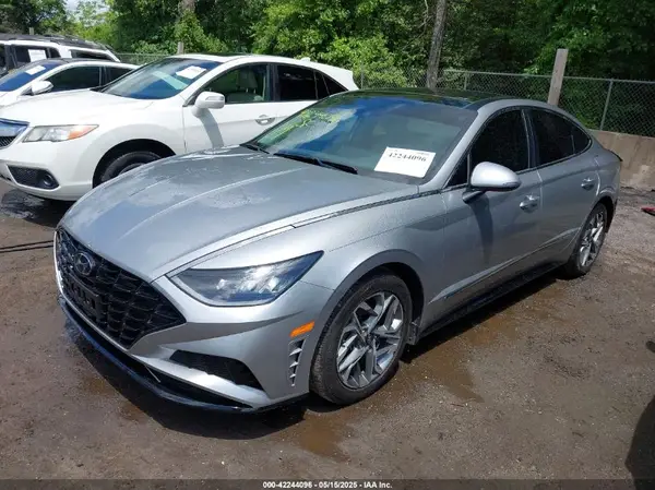 5NPEF4JA8MH125663 2021 HYUNDAI SONATA - Image 2