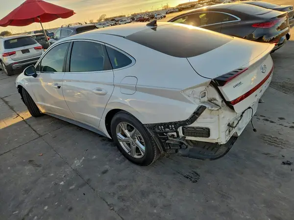 5NPEG4JA0MH130868 2021 HYUNDAI SONATA - Image 2
