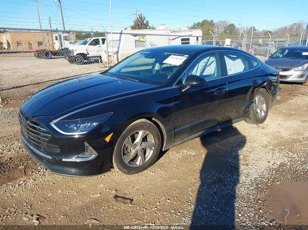 5NPEG4JA0NH134999 2022 HYUNDAI SONATA - Image 2