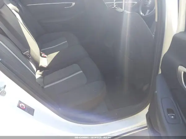 5NPEG4JA0NH135327 2022 HYUNDAI SONATA - Image 8