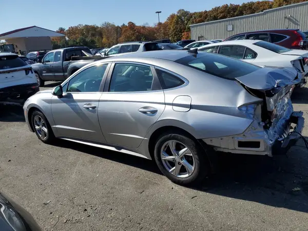 5NPEG4JA0NH137868 2022 HYUNDAI SONATA - Image 2