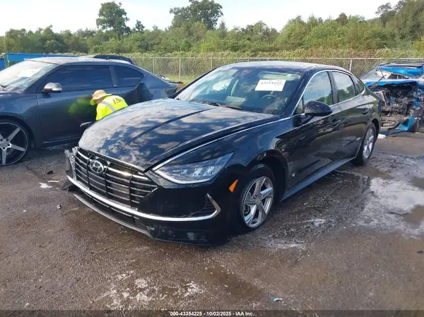 5NPEG4JA0NH142536 2022 HYUNDAI SONATA - Image 2