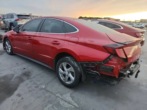 5NPEG4JA0NH145159 2022 HYUNDAI SONATA - Image 2