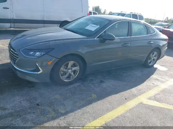 5NPEG4JA0NH145162 2022 HYUNDAI SONATA - Image 2