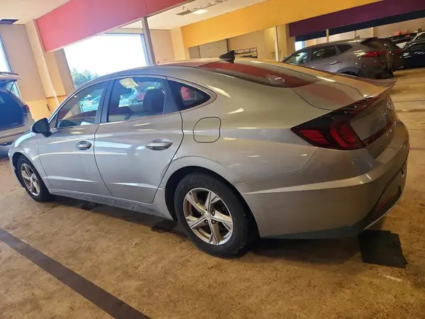 5NPEG4JA0NH146571 2022 HYUNDAI SONATA - Image 2
