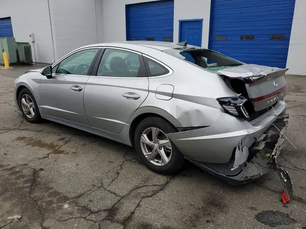 5NPEG4JA0NH147655 2022 HYUNDAI SONATA - Image 2
