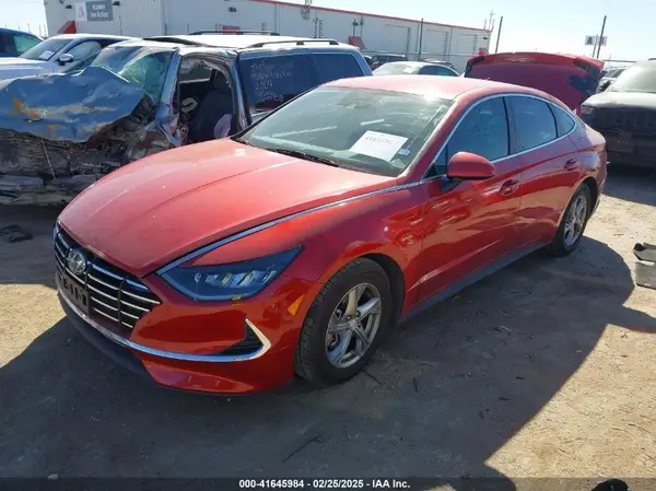 5NPEG4JA1MH063262 2021 HYUNDAI SONATA - Image 2
