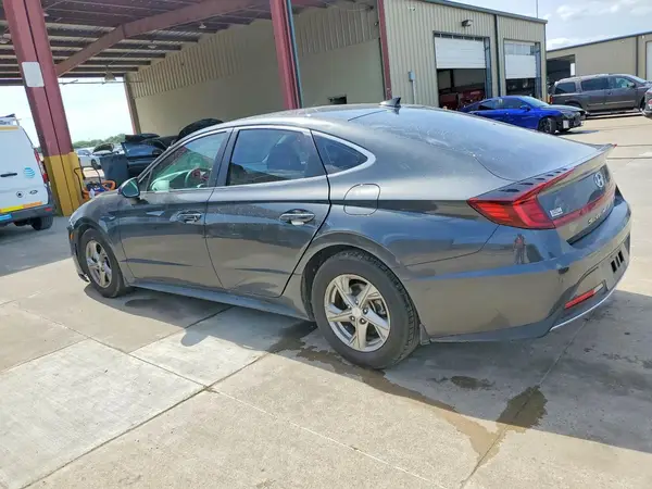 5NPEG4JA1MH123704 2021 HYUNDAI SONATA - Image 2