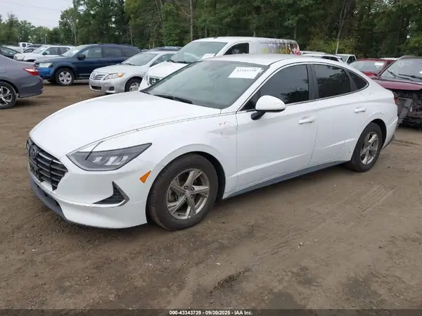 5NPEG4JA1MH124772 2021 HYUNDAI SONATA - Image 2
