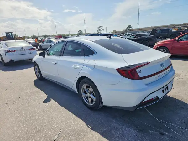5NPEG4JA1MH125839 2021 HYUNDAI SONATA - Image 2