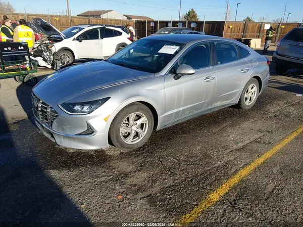 5NPEG4JA1MH128496 2021 HYUNDAI SONATA - Image 2