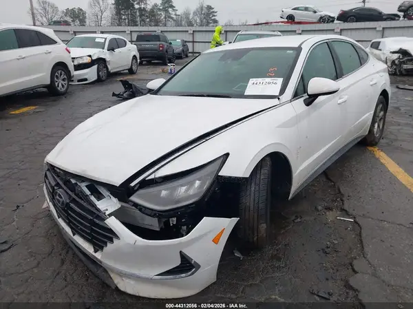 5NPEG4JA1NH135188 2022 HYUNDAI SONATA - Image 2