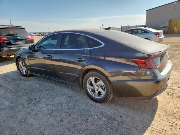 5NPEG4JA1NH144988 2022 HYUNDAI SONATA - Image 2