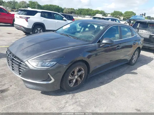 5NPEG4JA1NH145462 2022 HYUNDAI SONATA - Image 2