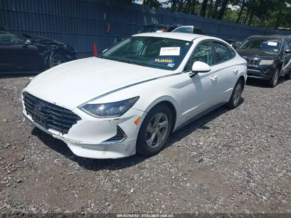 5NPEG4JA2LH005823 2020 HYUNDAI SONATA - Image 2
