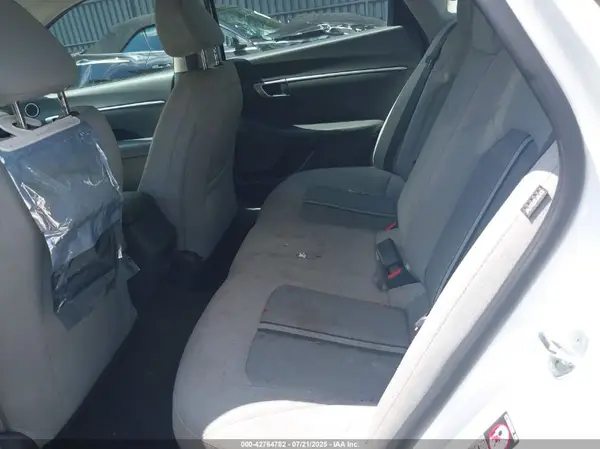 5NPEG4JA2LH005823 2020 HYUNDAI SONATA - Image 8