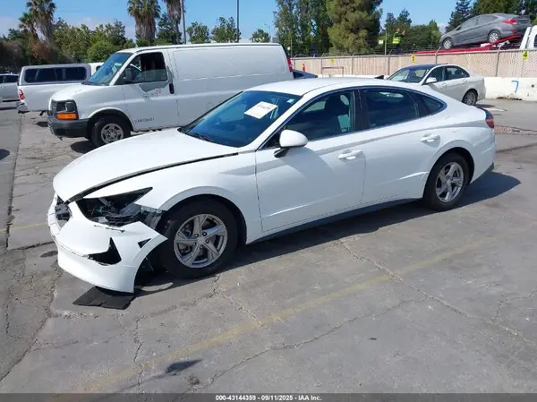 5NPEG4JA2LH015459 2020 HYUNDAI SONATA - Image 2