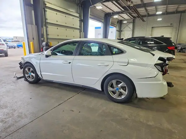 5NPEG4JA2LH032973 2020 HYUNDAI SONATA - Image 2