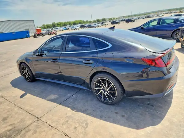 5NPEG4JA2LH054441 2020 HYUNDAI SONATA - Image 2