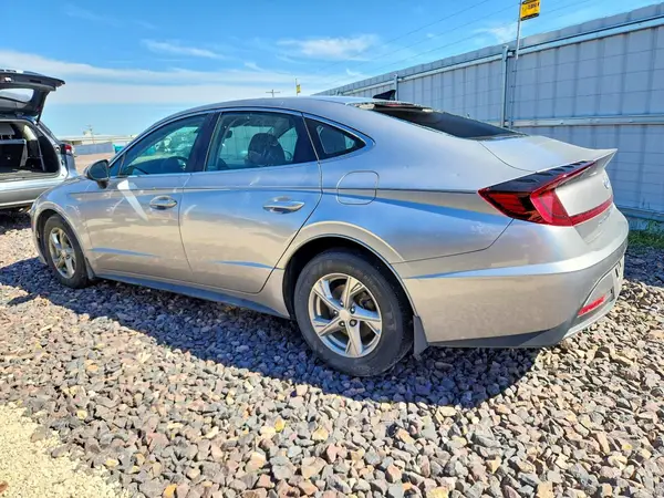 5NPEG4JA2MH125221 2021 HYUNDAI SONATA - Image 2