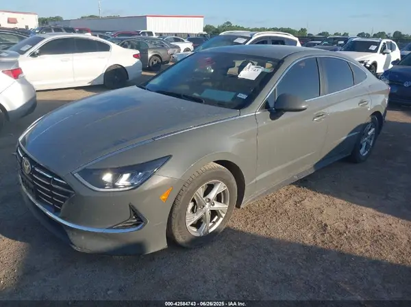 5NPEG4JA2MH127468 2021 HYUNDAI SONATA - Image 2